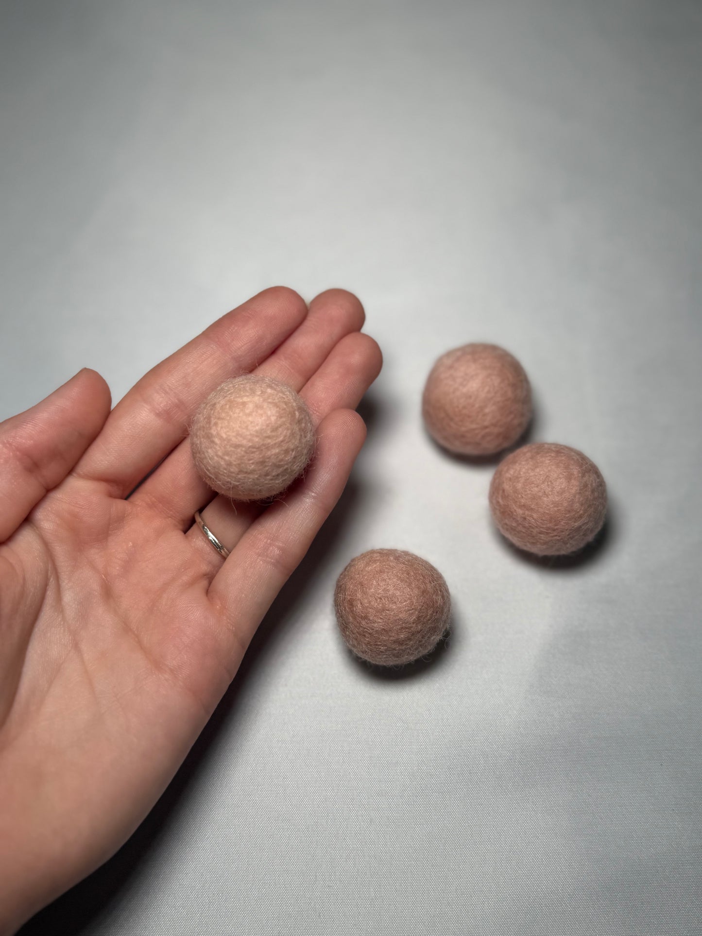 Silvervine Felt Balls Set