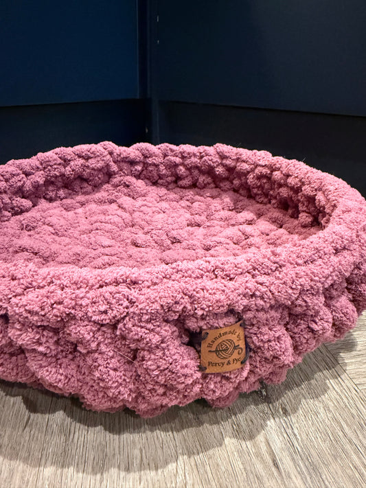 Chunky Crochet Cat Bed