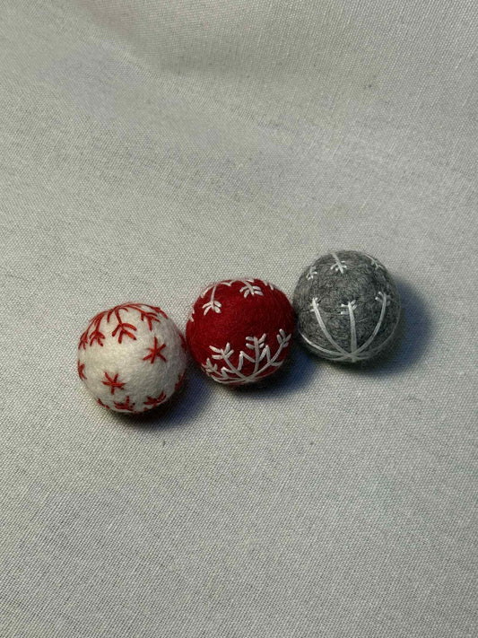 Felt Baubles Set with Silvervine